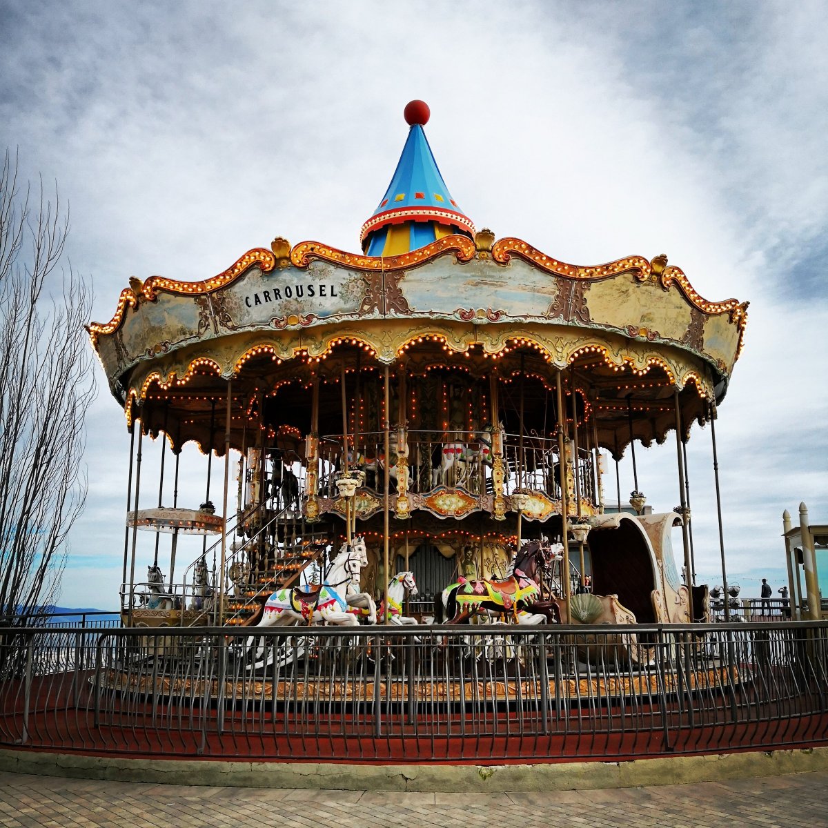 DISFRUTAR DE LA MAGIA DEL PARQUE DE ATRACCIONES DEL&nbsp;TIBIDABO